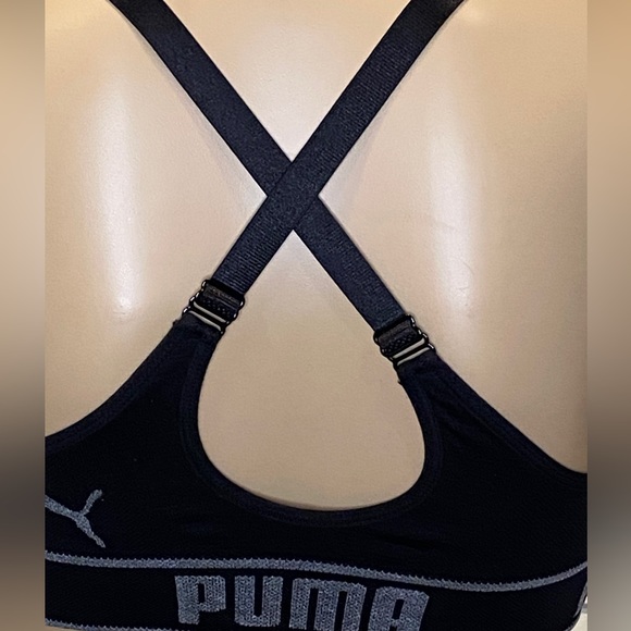 Puma Seamless Sports Bra Black Gray Size Small EUC - Picture 5 of 6